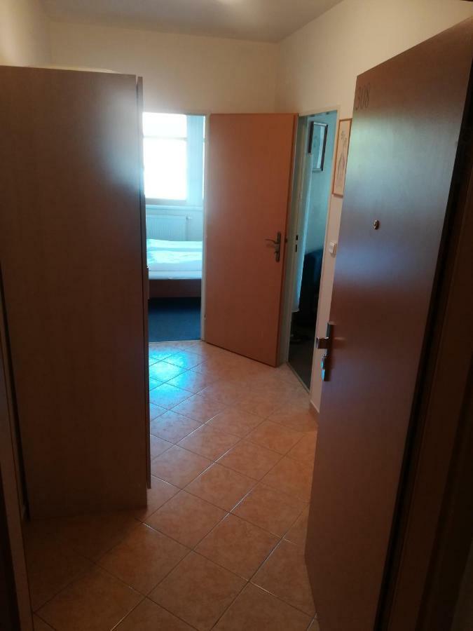 Apartments Rokytka 308 & 405 روكيتنسي ناد جيزيرو المظهر الخارجي الصورة